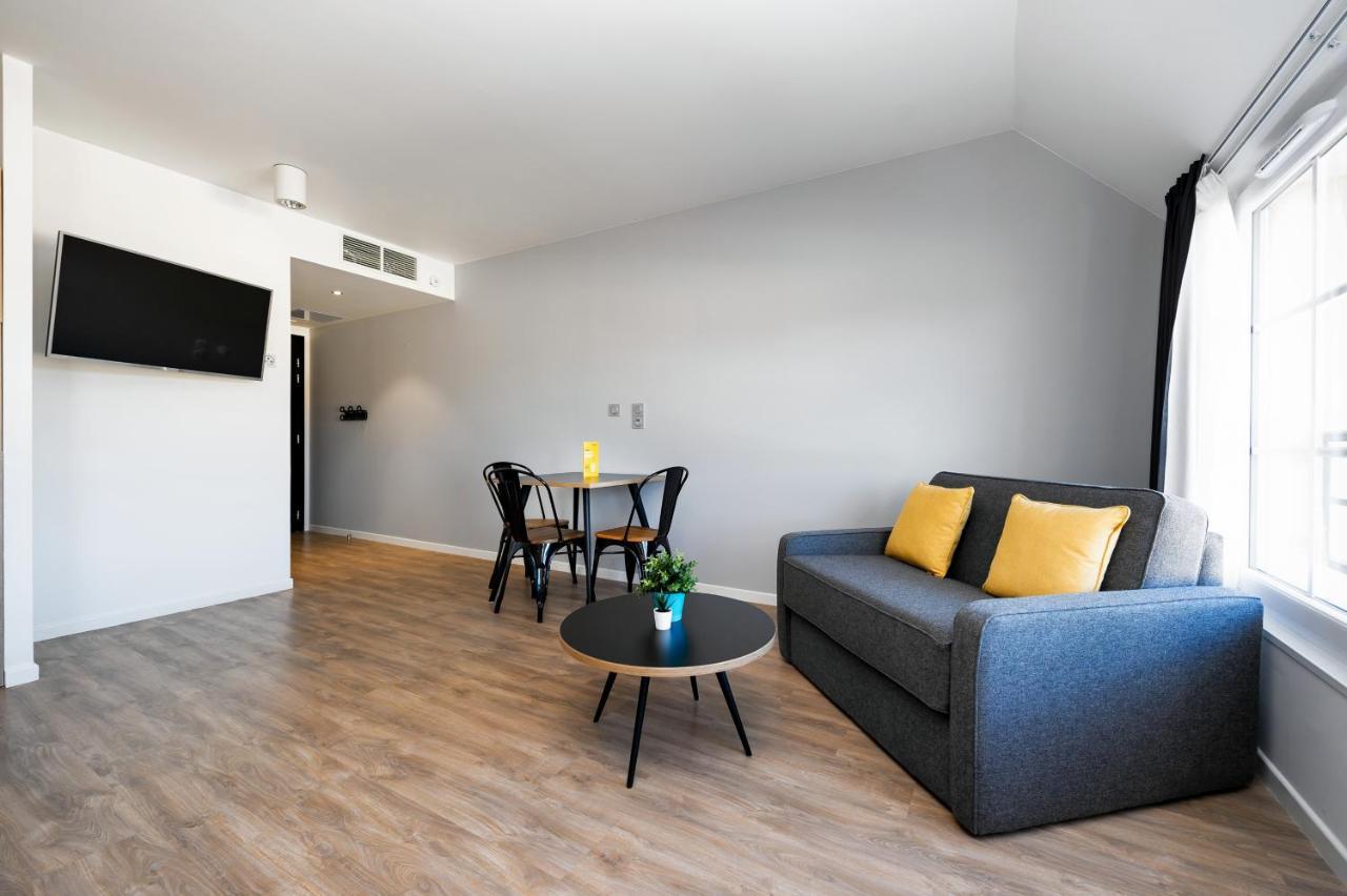 Staycity Aparthotels Near Disneyland Paris Bailly-Romainvilliers Exteriör bild