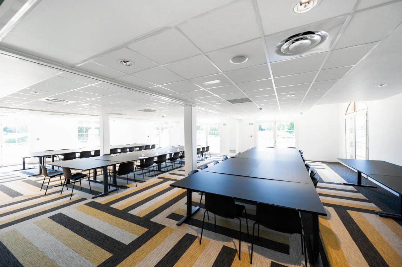 Staycity Aparthotels Near Disneyland Paris Bailly-Romainvilliers Exteriör bild